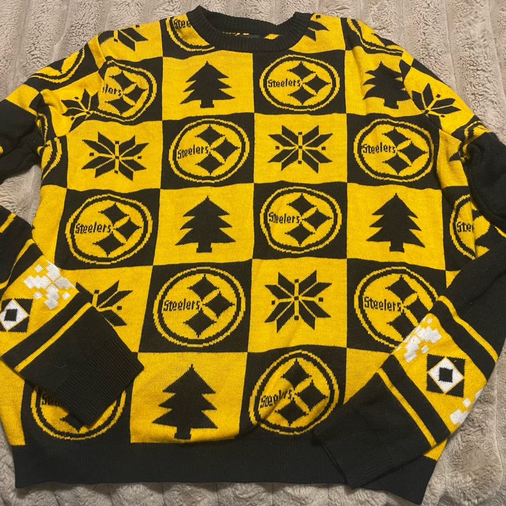 NFL Team Apparel steelers sweater means XL